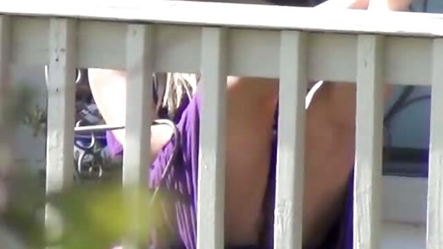 L'enfant est dans un choc agréable lorsque le mentor adulte s'est déshabillé devant lui video porno massage japonais et a commencé à jouer avec une bite