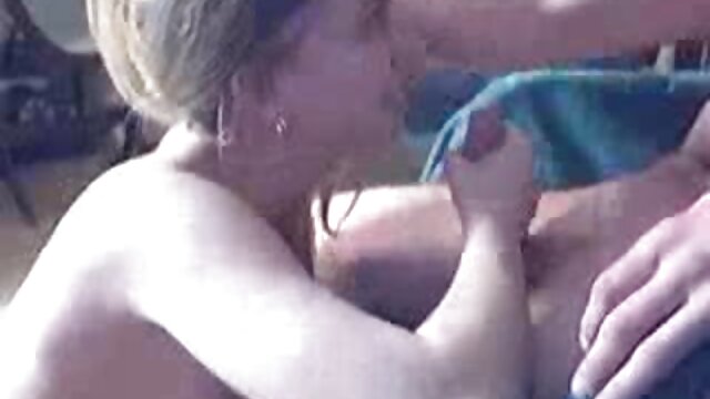 Homme noir mature avec une grosse bite baise une jolie blonde video porno sexuel
